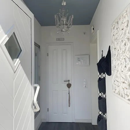 Inselhuuske I I Lägenhet *